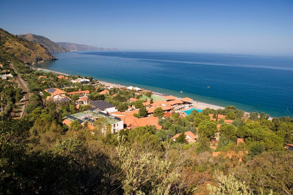 Th Gioiosa Mare - Capo Calava Village จอโยซามาเรอา ภายนอก รูปภาพ