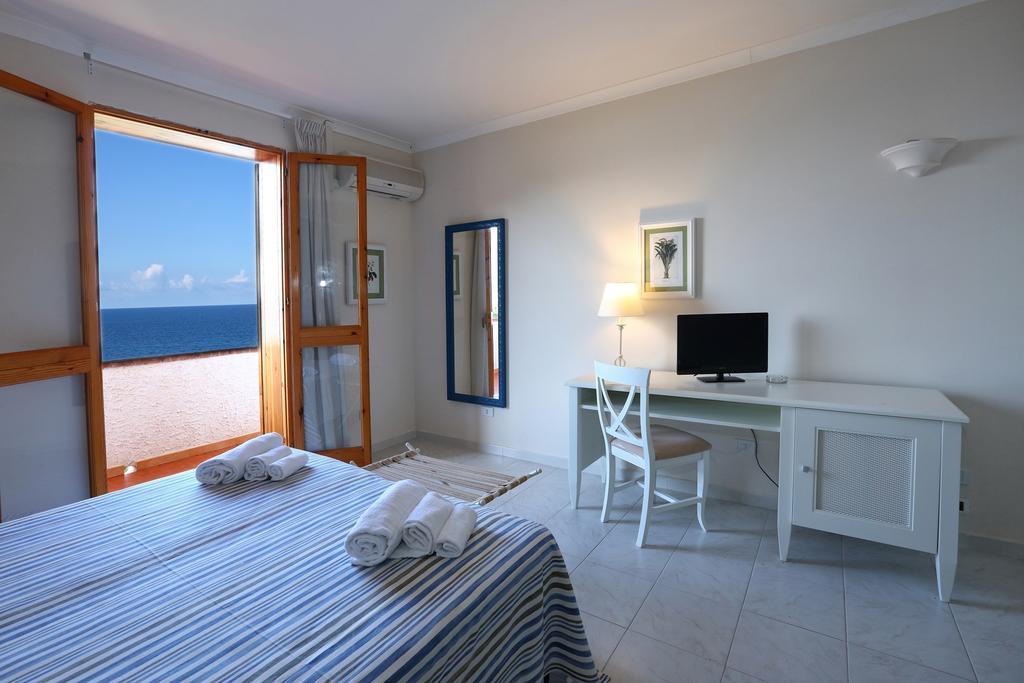 Th Gioiosa Mare - Capo Calava Village จอโยซามาเรอา ภายนอก รูปภาพ