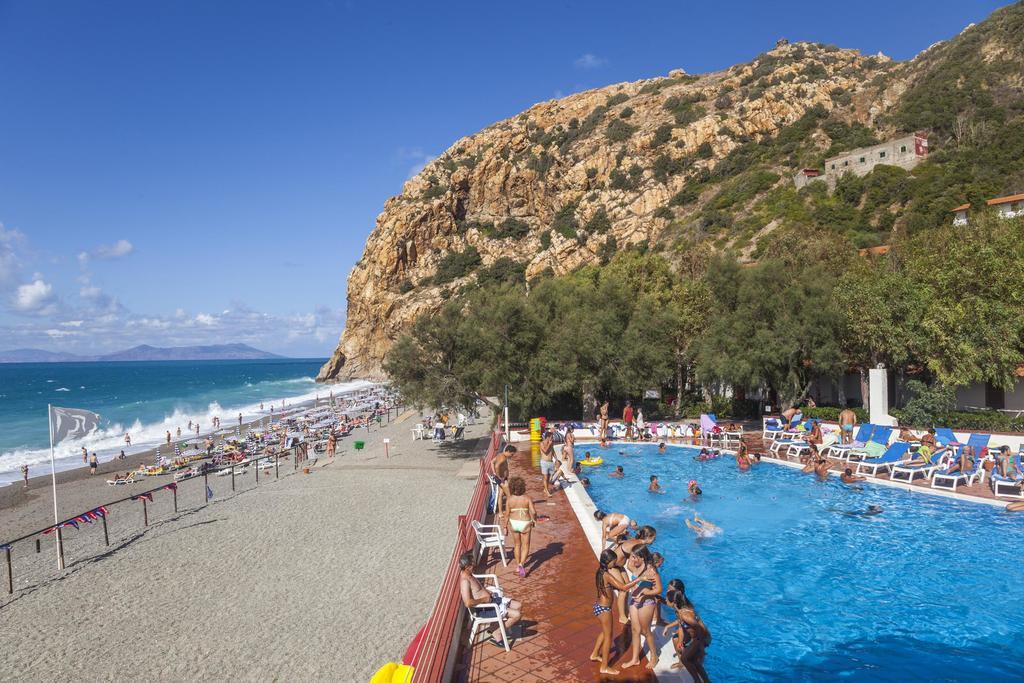 Th Gioiosa Mare - Capo Calava Village จอโยซามาเรอา ภายนอก รูปภาพ