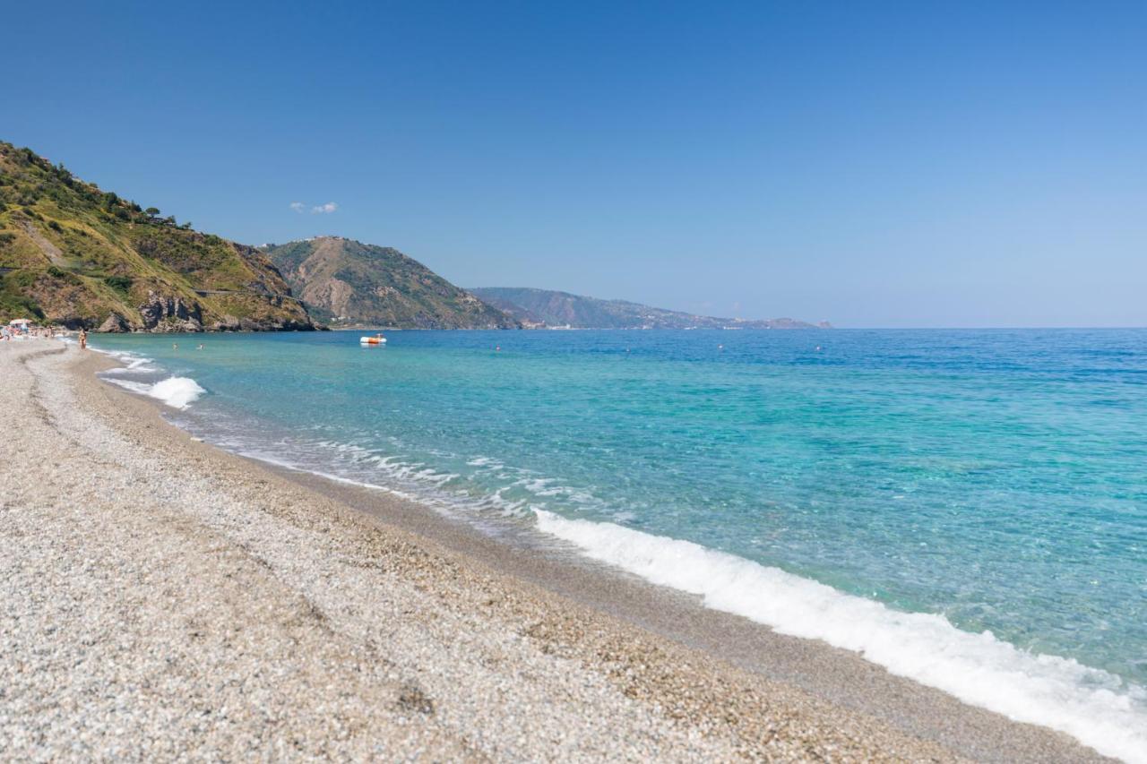 Th Gioiosa Mare - Capo Calava Village จอโยซามาเรอา ภายนอก รูปภาพ
